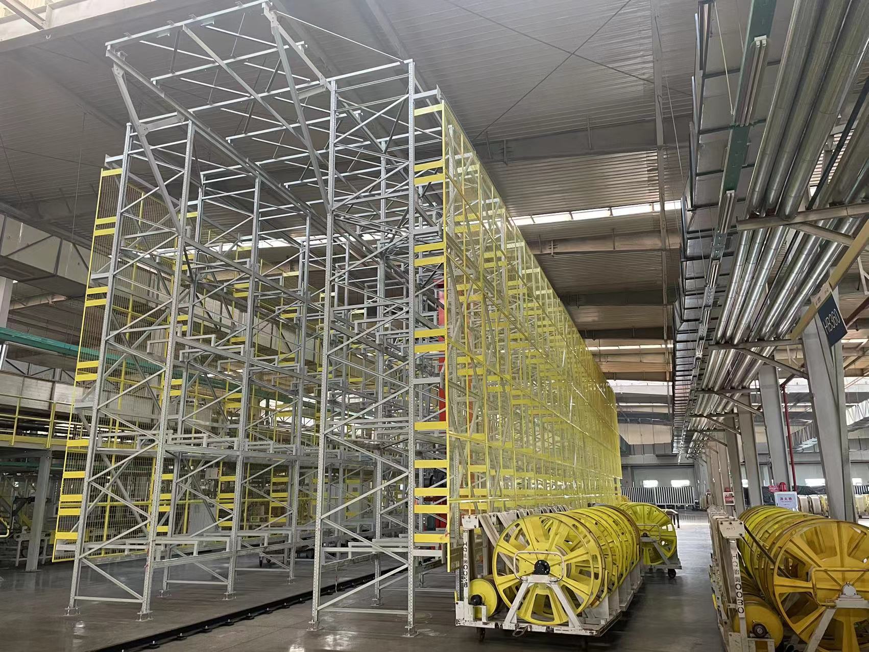 智能倉庫 vs 傳統倉庫：四大核心優勢一目了然